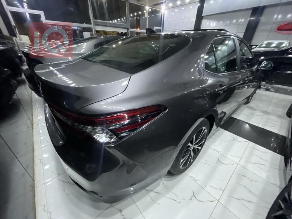 تۆیۆتا کامری